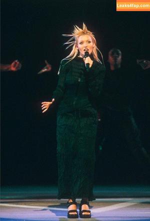 Danni Minogue photo #5211