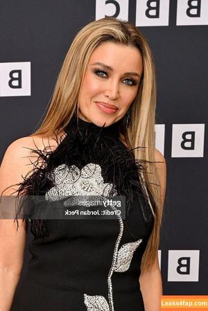 Danni Minogue photo #6410