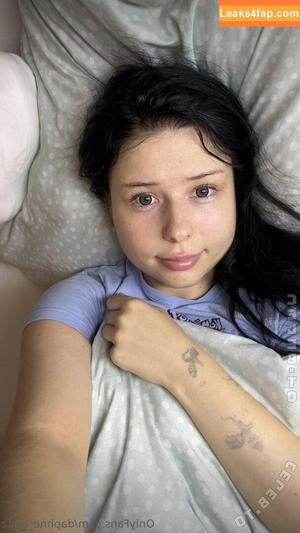 Daphne Dietz photo #0015