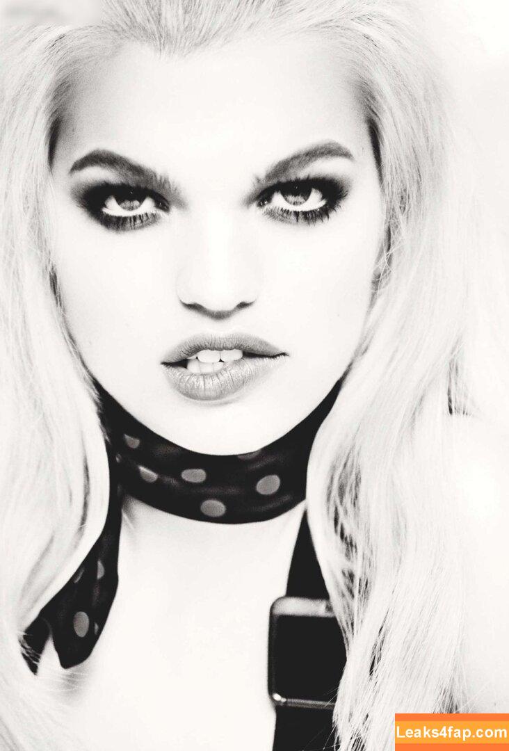 Daphne Groeneveld / daphnegroeneveld слитое фото фото #0144