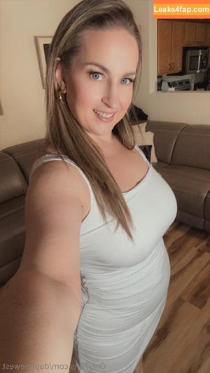 daphnewest photo #0027