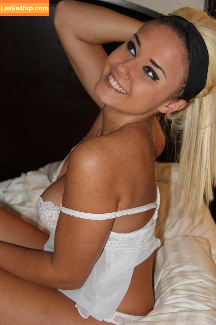 Daria Thibault / Daria Ann / ModelDaria / crazyrussian_29 leaked photo photo #0098