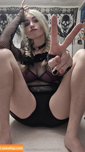 darksaki photo #0001