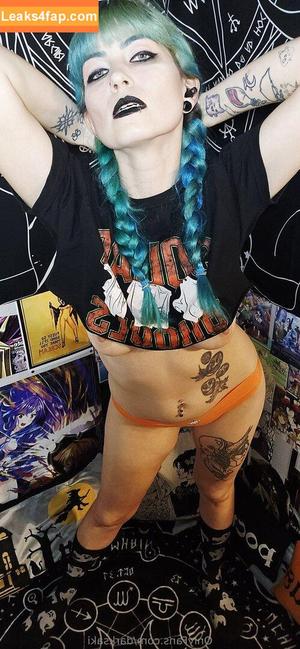 darksaki photo #0009