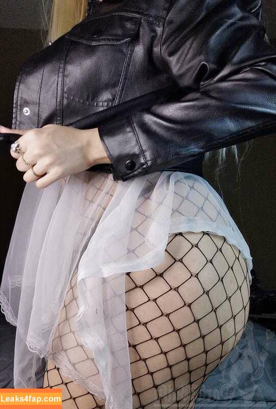 DarkWaifuTrap / raynearts / waifudark / xXxDarkwaifutrapxXx leaked photo photo #2334