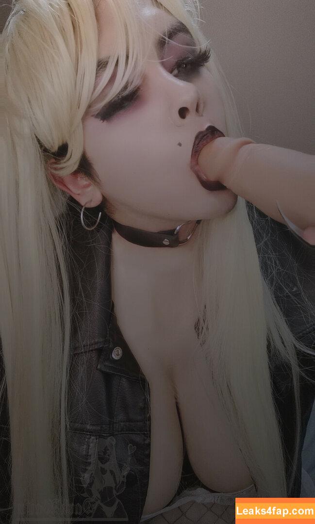 DarkWaifuTrap / raynearts / waifudark / xXxDarkwaifutrapxXx leaked photo photo #2345