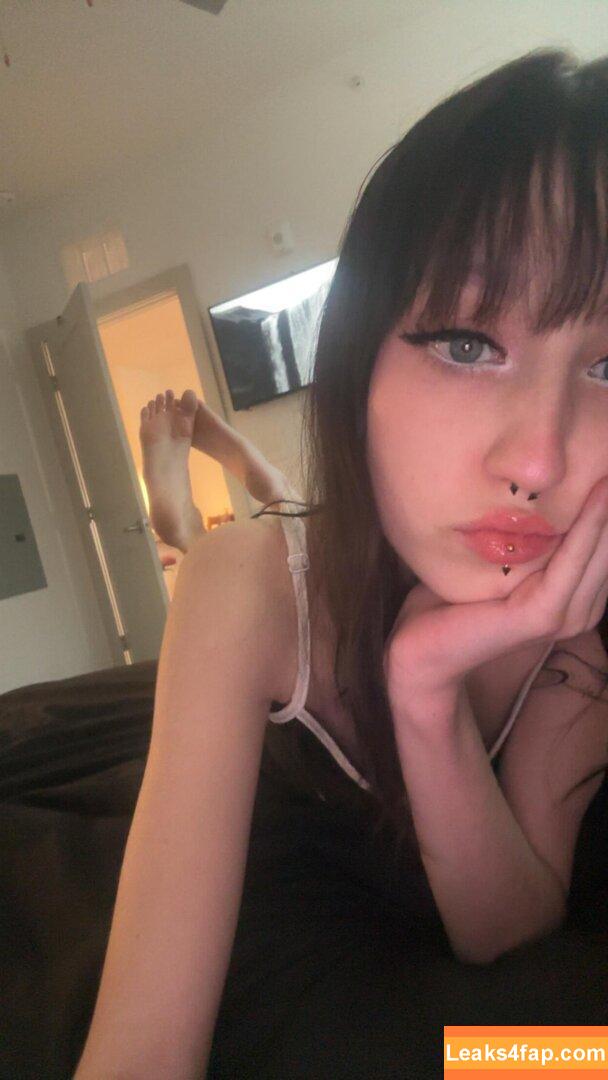 darling.eveee / darling.eve / darling_evee / darlingevee / darlingeveee / gabbymoose leaked photo photo #0024