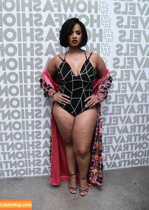 Dascha Polanco photo #0072