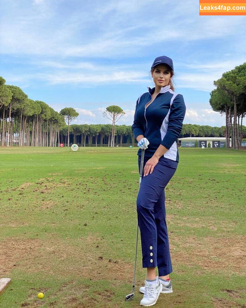 Dasha / Crybaby1610 / crybaby16 / dasha.queen / dashagolf / urbabydasha leaked photo photo #0092