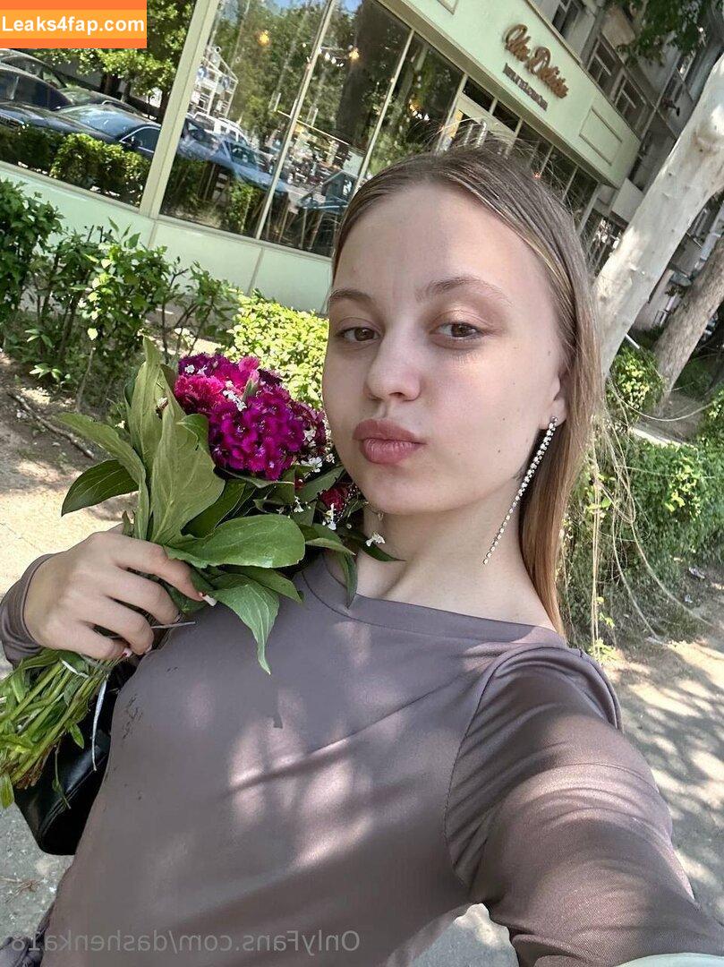dashenka18 / dasha_dasha_18_ leaked photo photo #0102