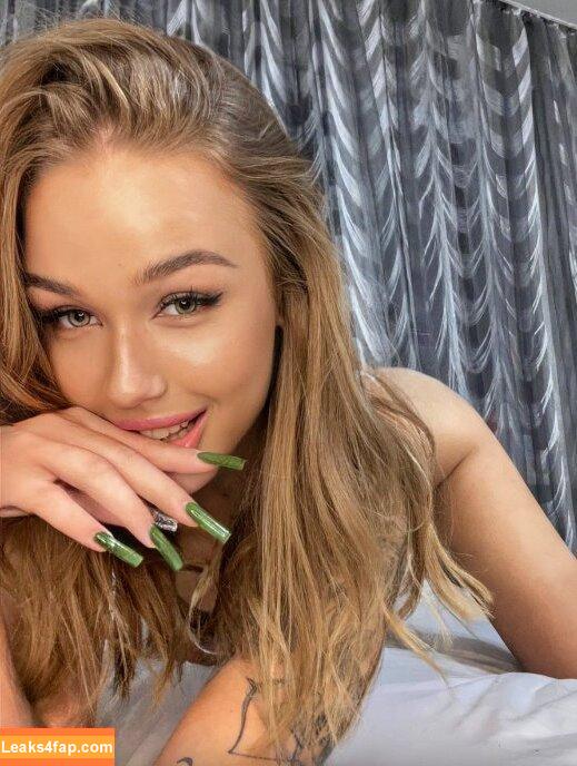 Dassha.chick.01 / Green-eydedbaby / silly1chick leaked photo photo #0001