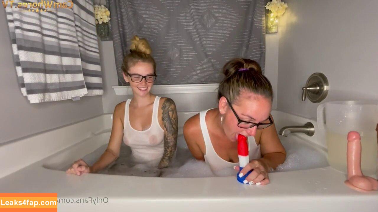 Daughter_Mother /  leaked photo photo #0010