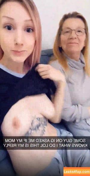 Daughter_Mother photo #0024