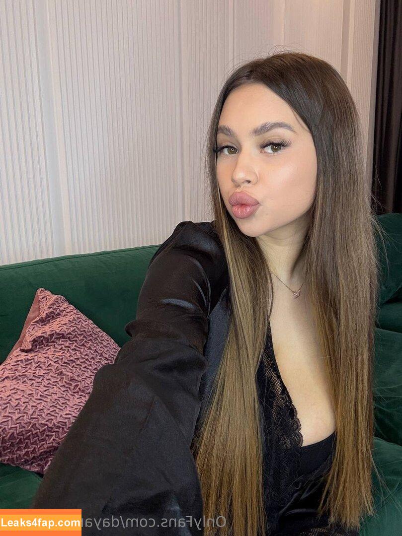 dayana_secret1 / dayanreads leaked photo photo #0028