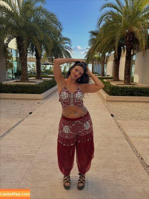 Débora Aladim фото #0135