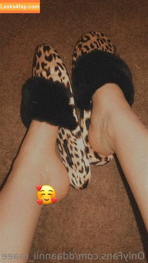 ddaannii_raaee photo #0046