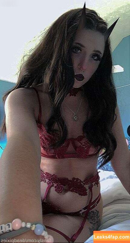 Deadpixieguts /  leaked photo photo #0235