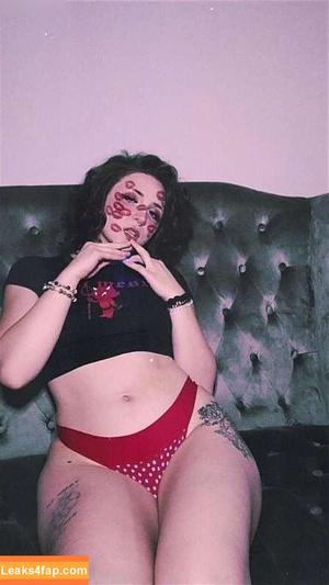 Deadpixieguts photo #0151