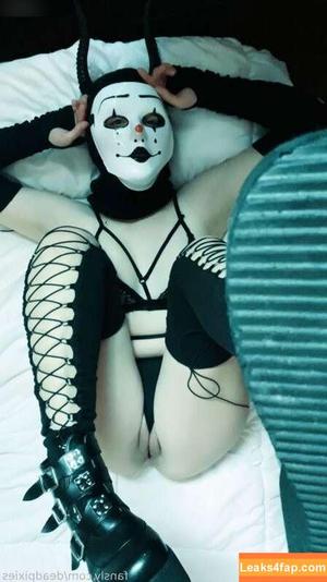 Deadpixieguts photo #0162