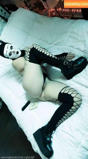 Deadpixieguts photo #0165