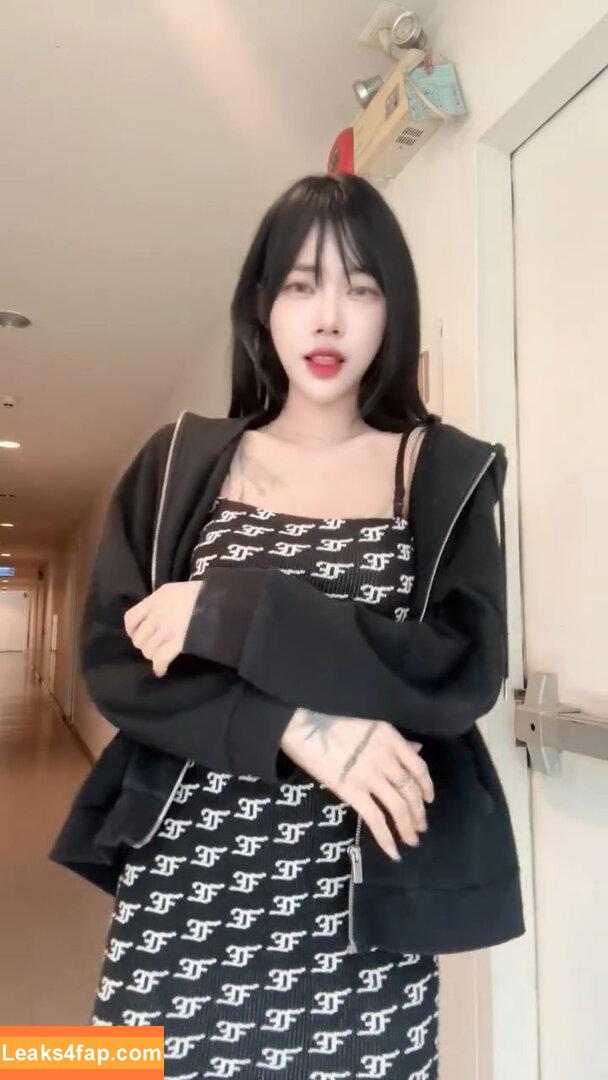 deardearrrii / deardearr_ / ɪᴅᴇᴀʀ leaked photo photo #0158