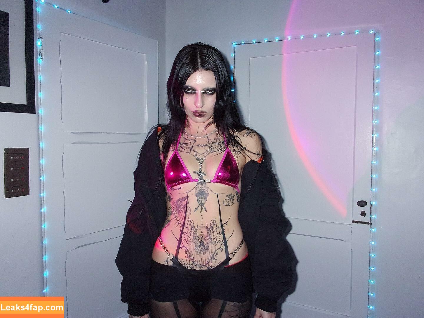 DeathbyRomy / toxicbleubeautyvip leaked photo photo #0298