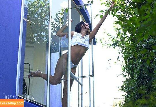 Deborah Secco / dedesecco leaked photo photo #0569