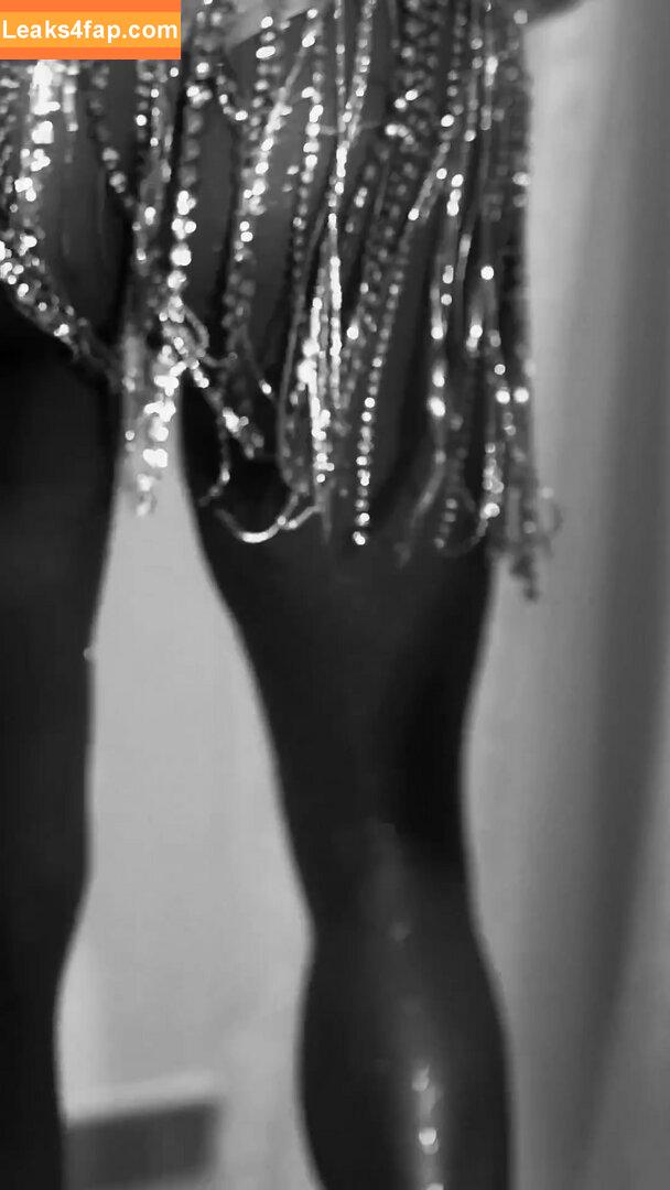 Deborah Secco / dedesecco leaked photo photo #0924