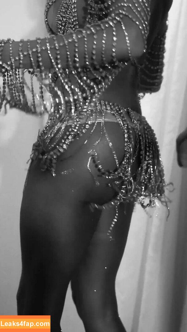 Deborah Secco / dedesecco слитое фото фото #0928