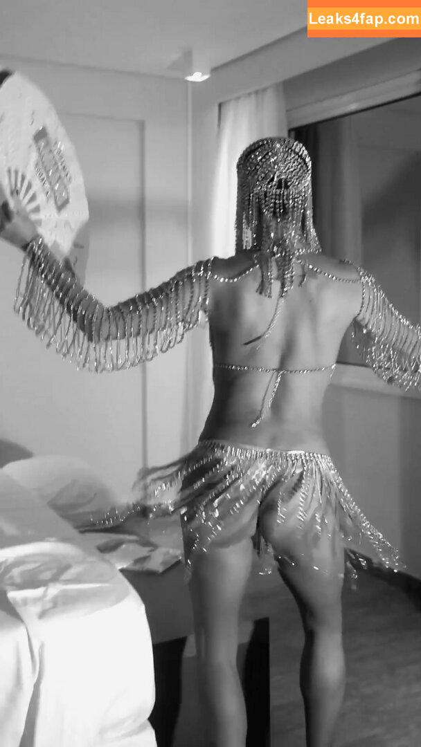 Deborah Secco / dedesecco leaked photo photo #0931