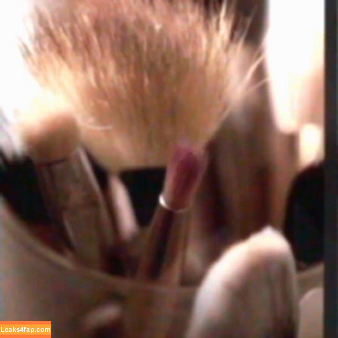 Deborah Secco / dedesecco leaked photo photo #0932