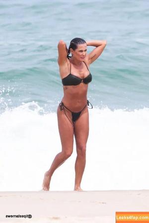 Deborah Secco photo #0220