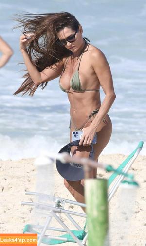 Deborah Secco photo #0455