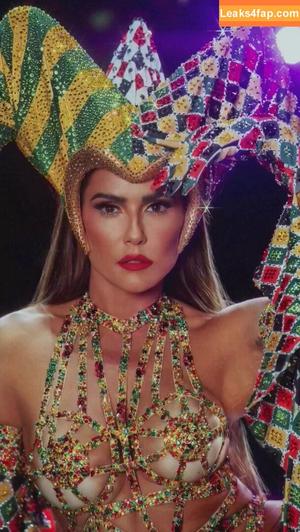 Deborah Secco photo #0849