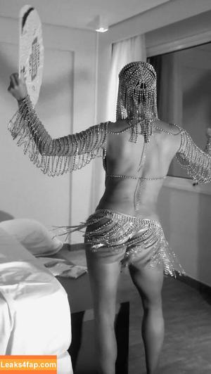 Deborah Secco photo #0933