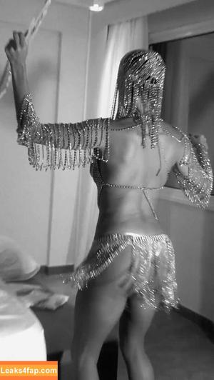 Deborah Secco photo #0935