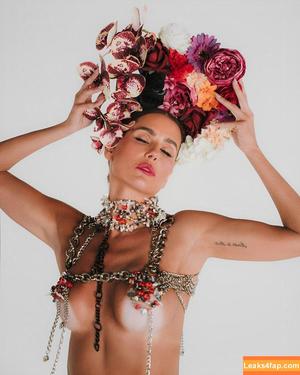 Deborah Secco photo #1016