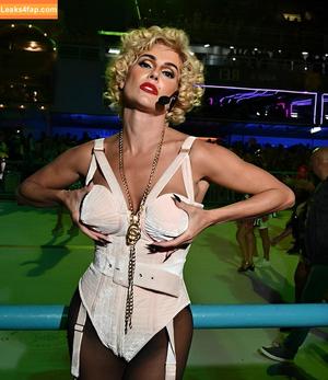 Deborah Secco photo #1074