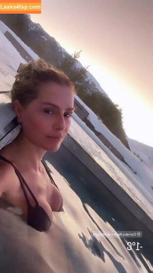 Deborah Secco photo #1886