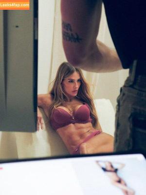 Deborah Secco photo #1925