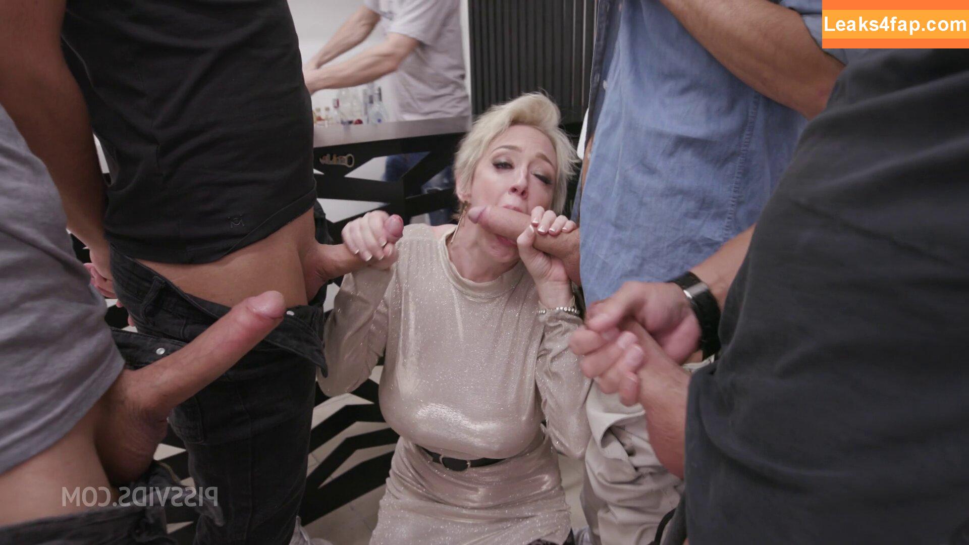 Dee Williams / Darling / DeeWilliamsXXX / Sharon Darling / deewilliams / real_dee_williams leaked photo photo #0297