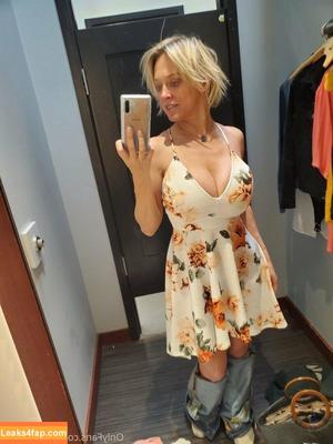 Dee Williams photo #0050