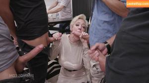 Dee Williams photo #0297