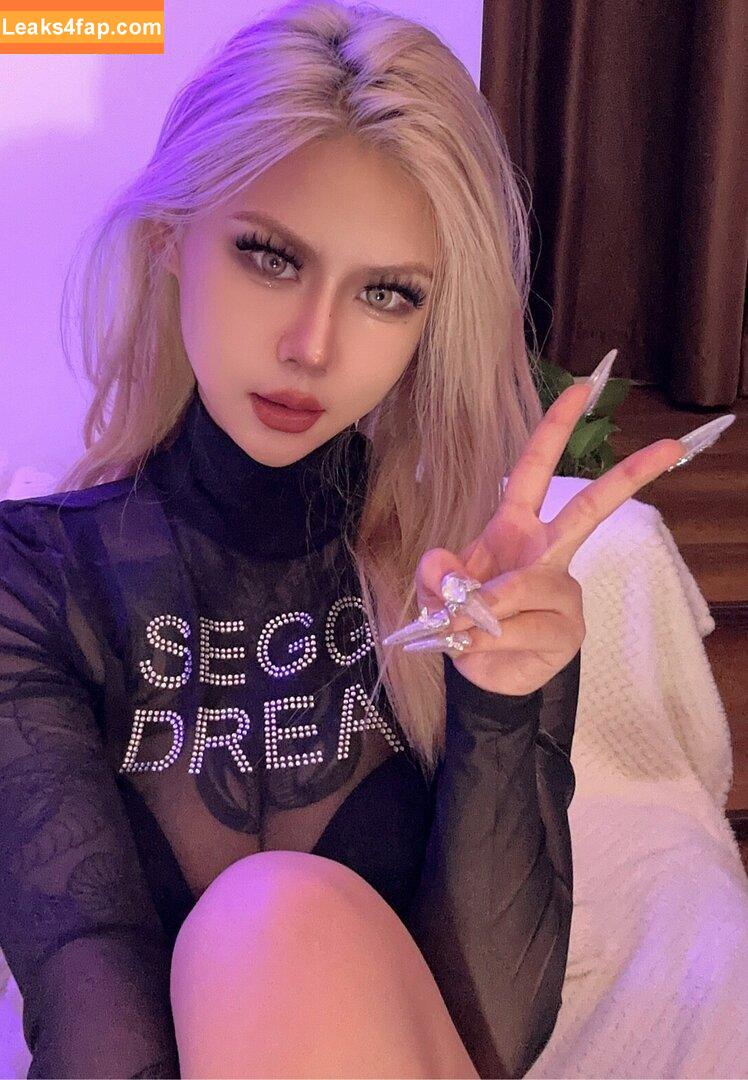 Deer_white / DeerWhite_ / deer_white_ / deerwhite leaked photo photo #1103