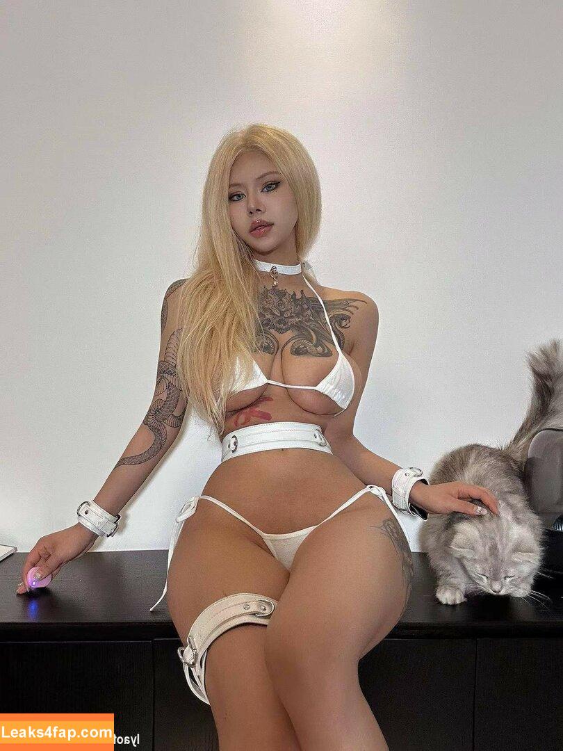 Deer_white / DeerWhite_ / deer_white_ / deerwhite leaked photo photo #1197