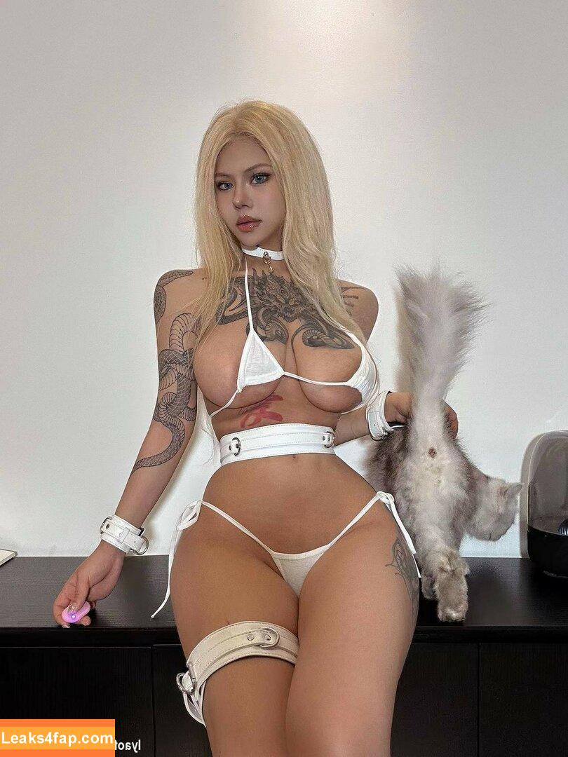 Deer_white / DeerWhite_ / deer_white_ / deerwhite leaked photo photo #1222