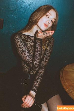 defnemuse photo #0001