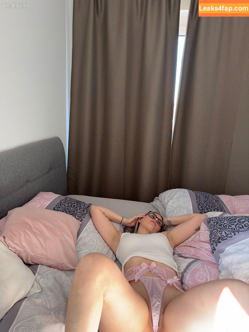 Deineemilia / demirose leaked photo photo #0093