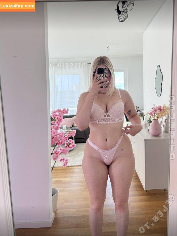Deineemilia / Blondieemiliaa / deinkleineemilia leaked photo photo #0152