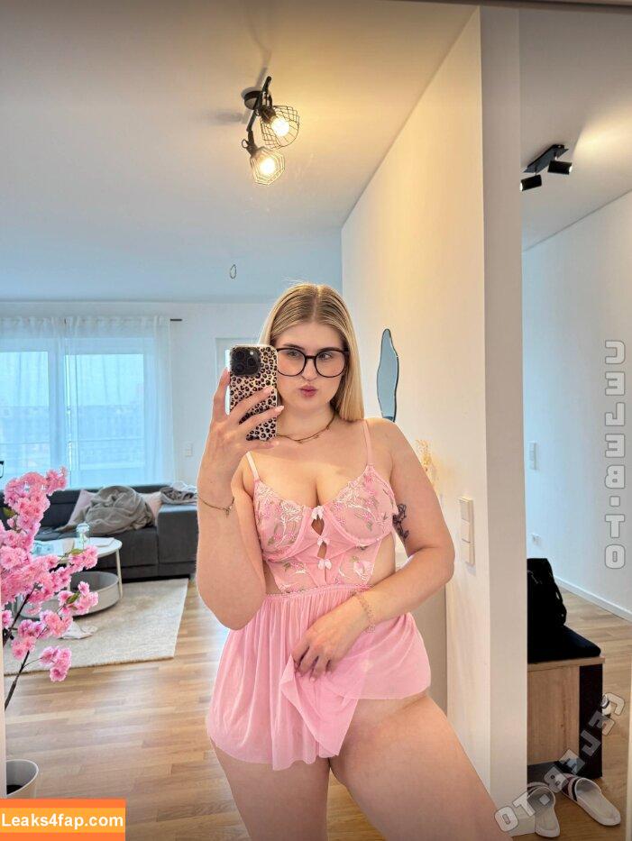 Deineemilia / Blondieemiliaa / deinkleineemilia leaked photo photo #0163